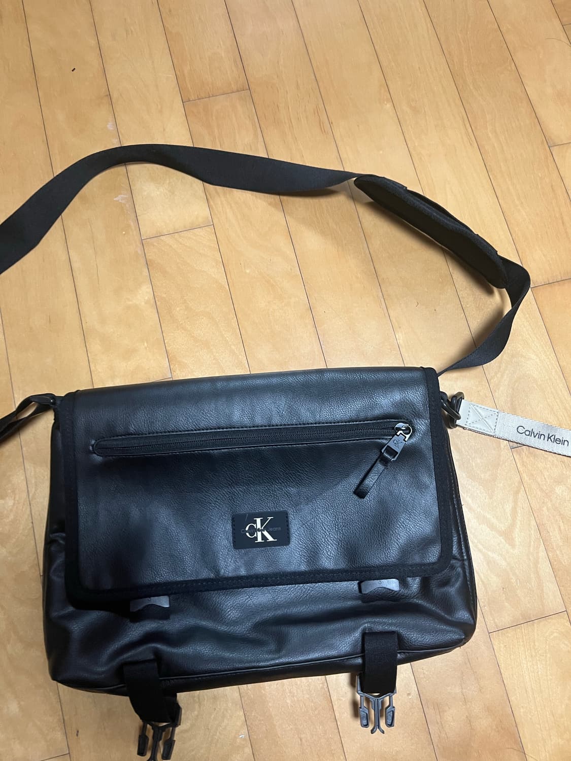 Ck크로스백 상품이미지1