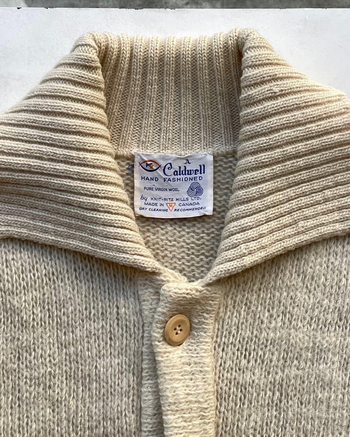 70s Canadian “Inuit” Heavy wool Sweater 상품이미지6