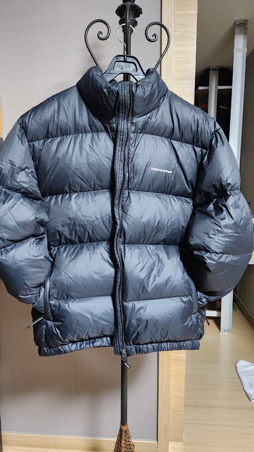 디스이스네버댓 패딩 상품이미지3