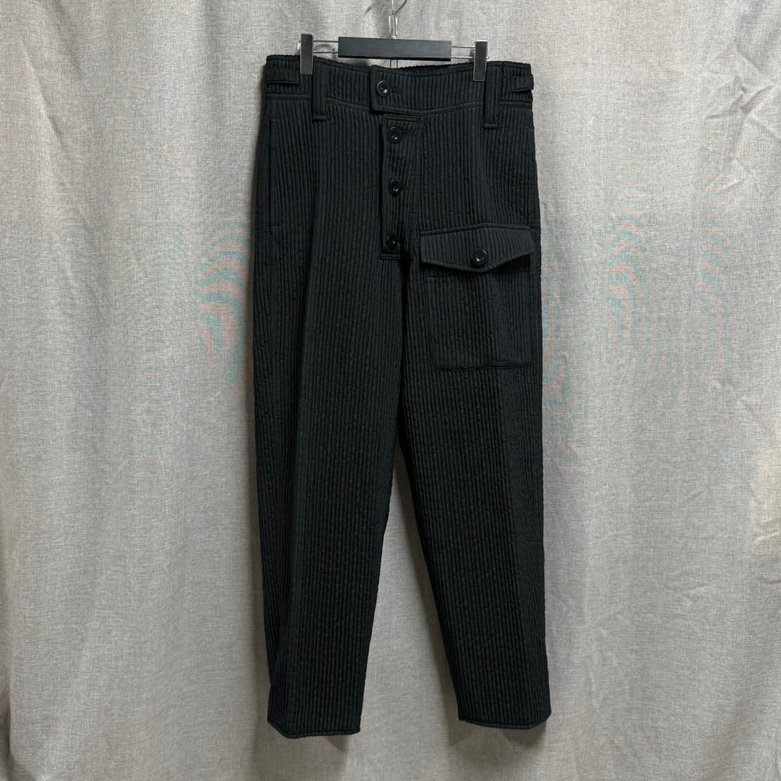 [48/32] 엠포리오 아르마니 퀼팅 플리츠 카고팬츠 바지 상품이미지1