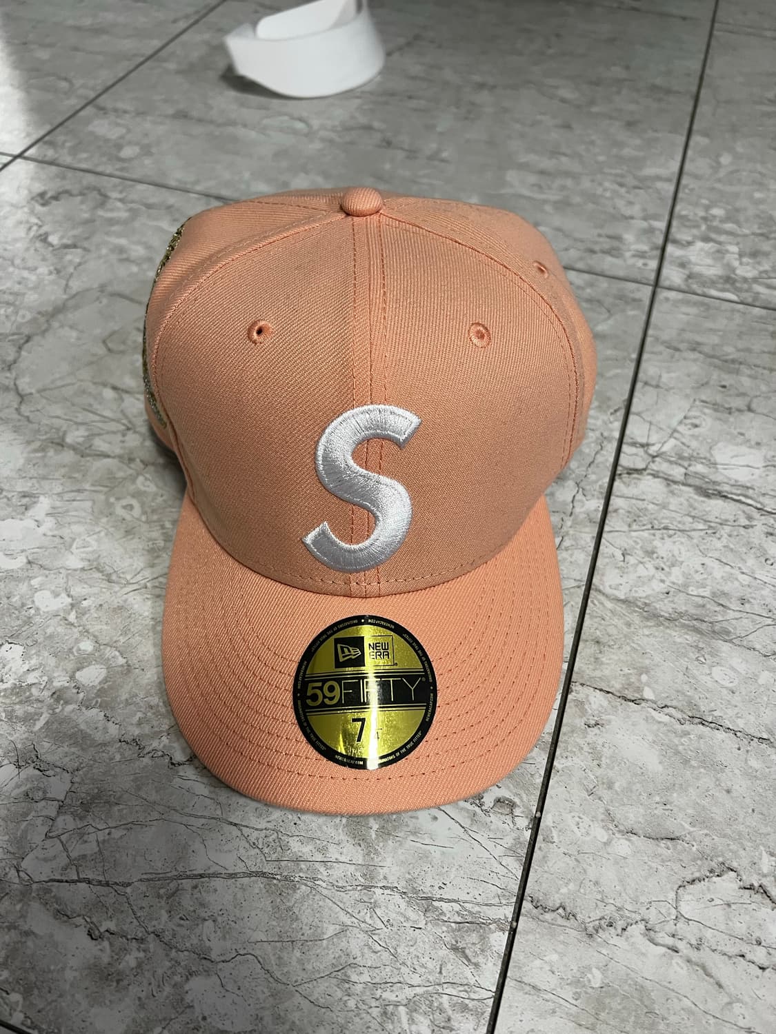 슈프림 뉴에라 지저스피스 714 새상품 상품이미지1