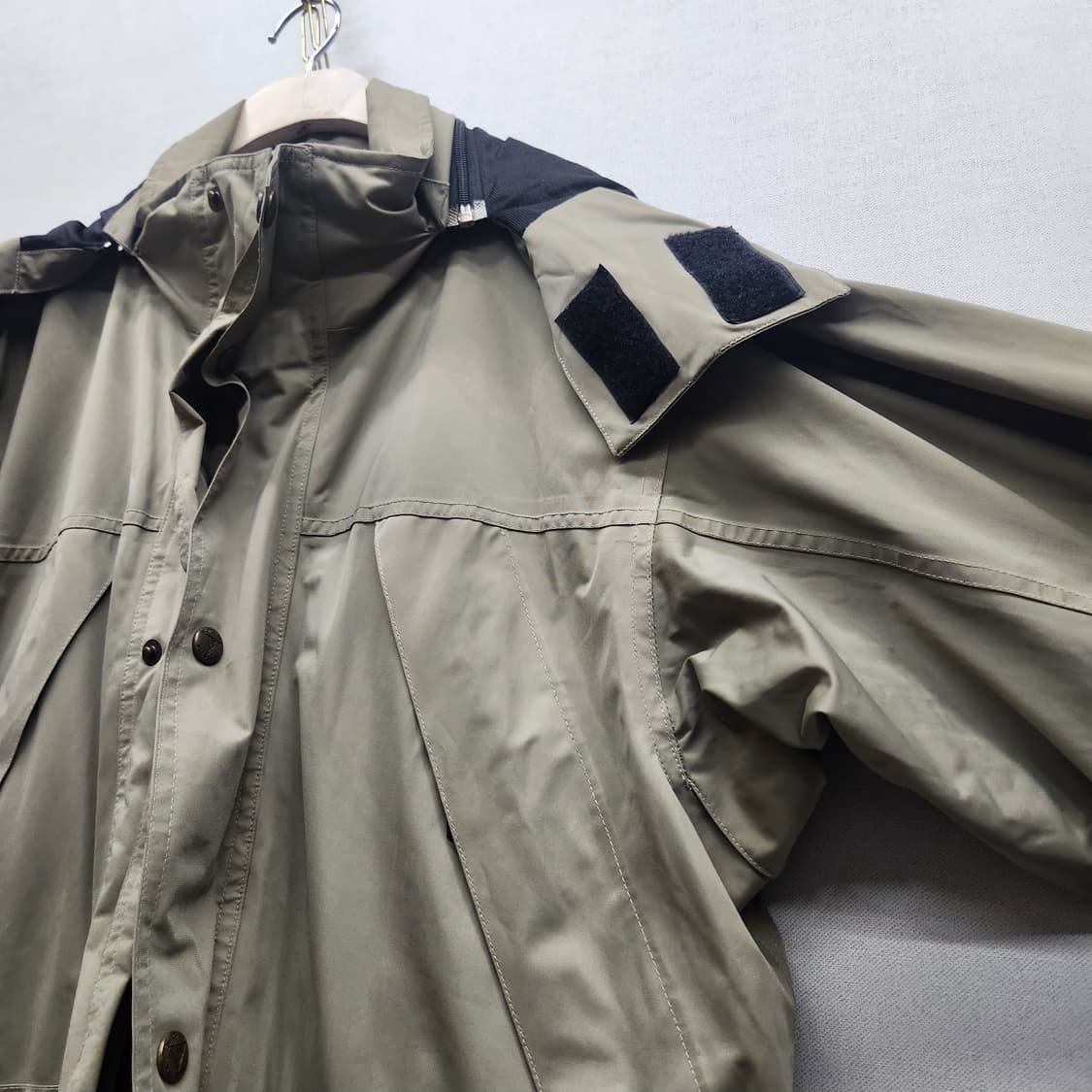 블랙야크 고어택스 바람막이 후드 자켓 95(L~XL) 상품이미지2