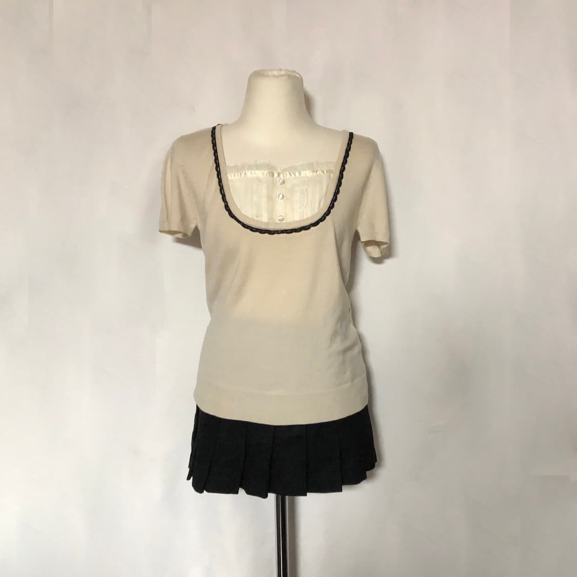 로걀 니트 탑  베이지 상품이미지4