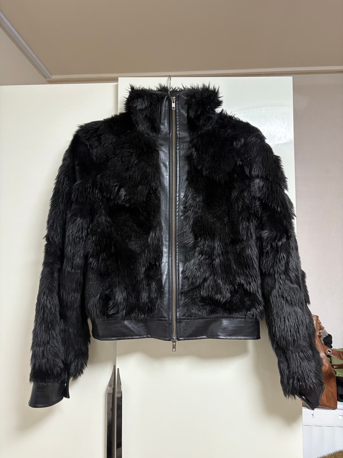 보헤미안서울 하이넥 투웨이 퍼자켓 블랙 상품이미지1