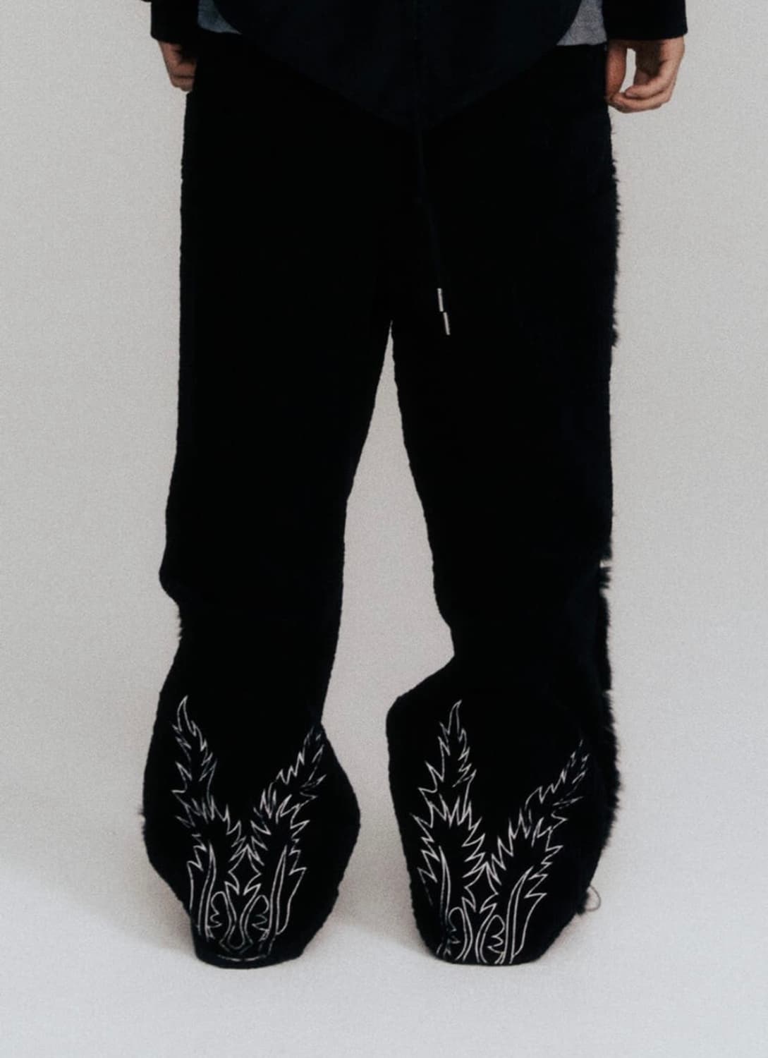 웨스켄 테슬 코듀로이 팬츠 상품이미지1