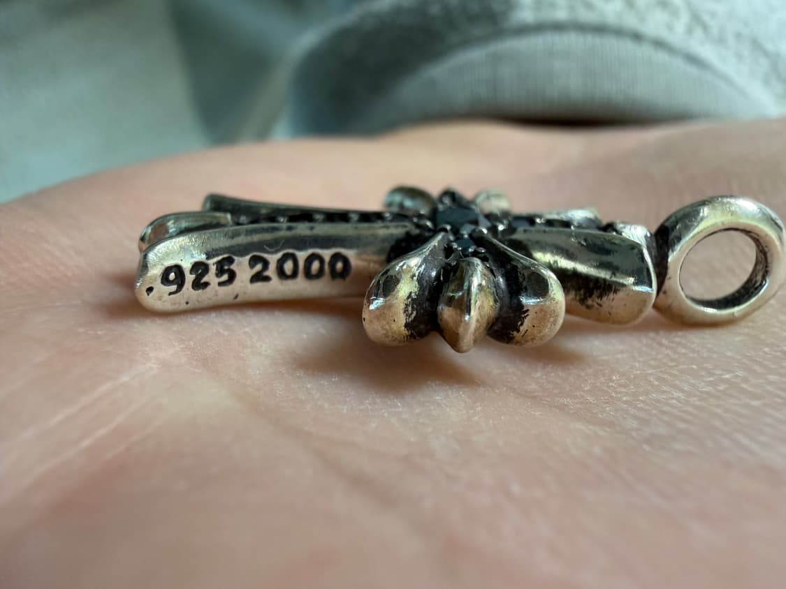 크롬하츠 타이니펫 크로스 펜던트 블랙다이아 풀파베 상품이미지5