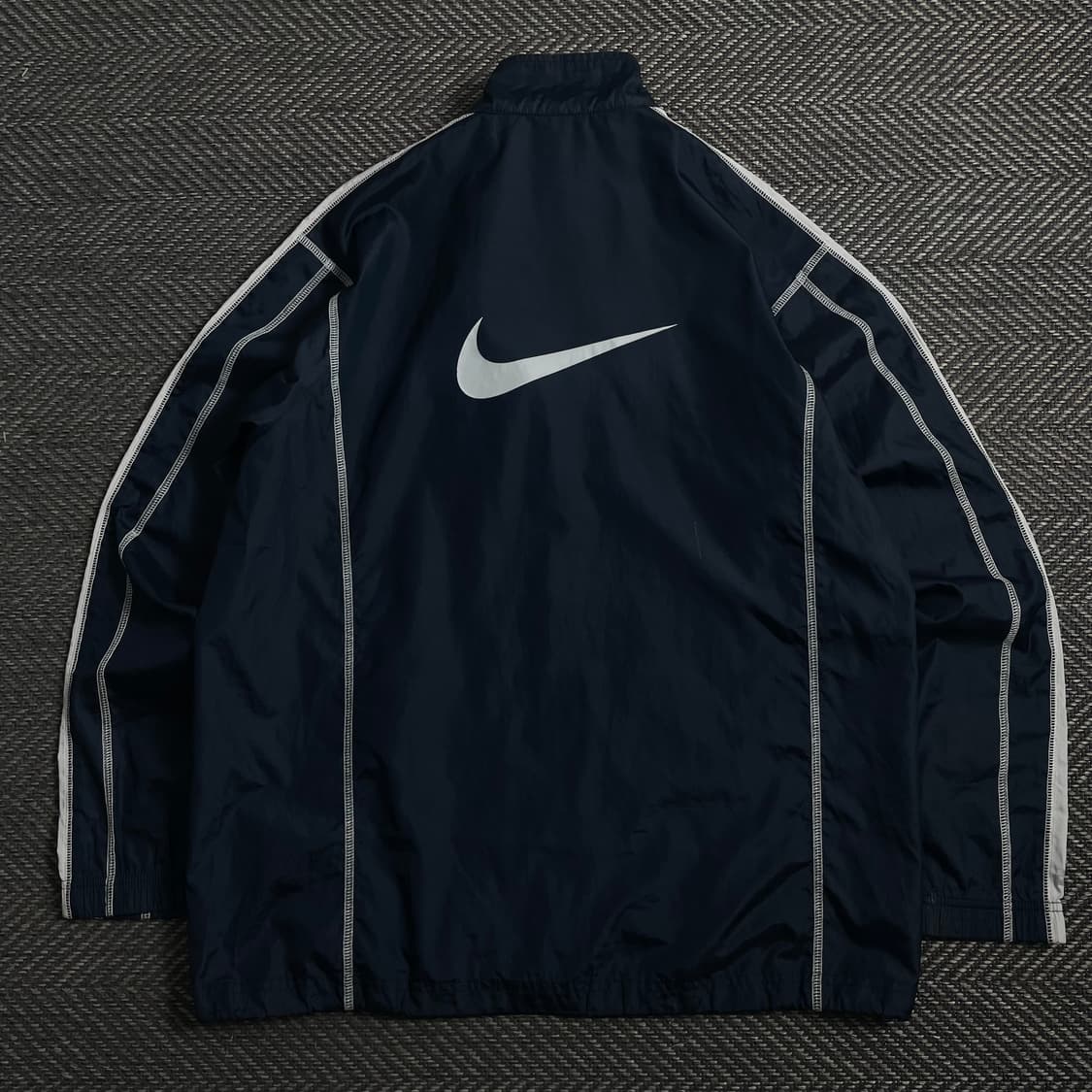 나이키 올드스쿨 빅로고 스티치 디테일 네이비 바람막이y 3947 상품이미지2