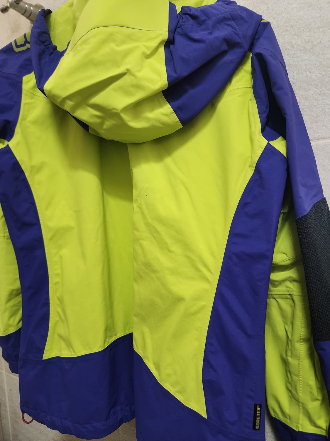 노스페이스 SUMMIT SERIES 고어텍스 자켓 / 85 / 등산 캠핑 상품이미지3