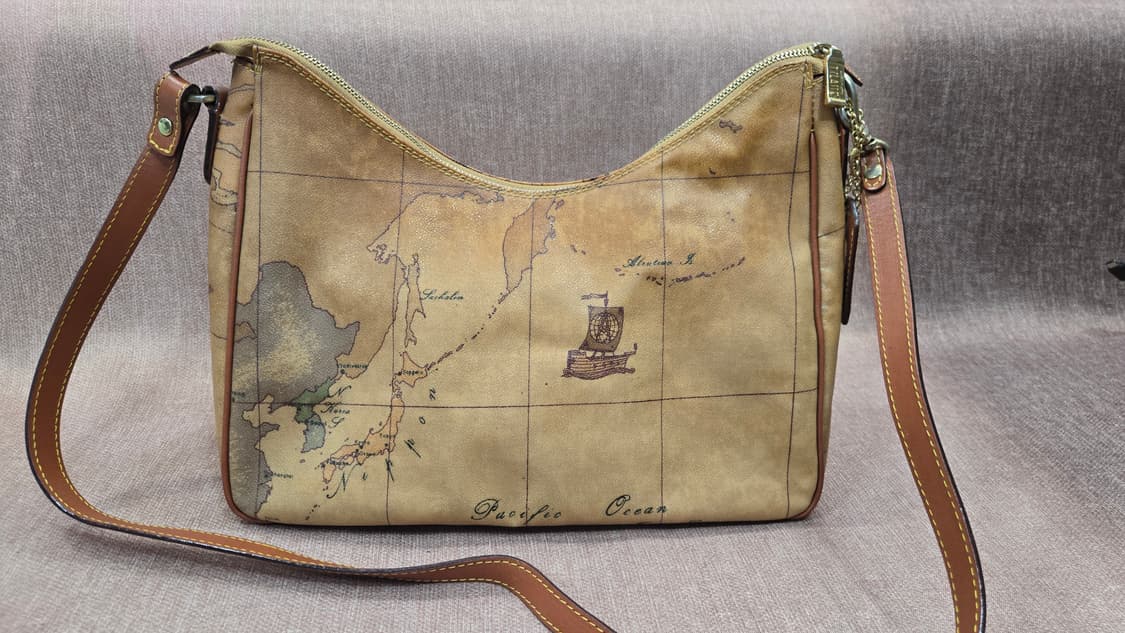 알비에로 마르티니 세계지도 호보백 크로스백 상품이미지6