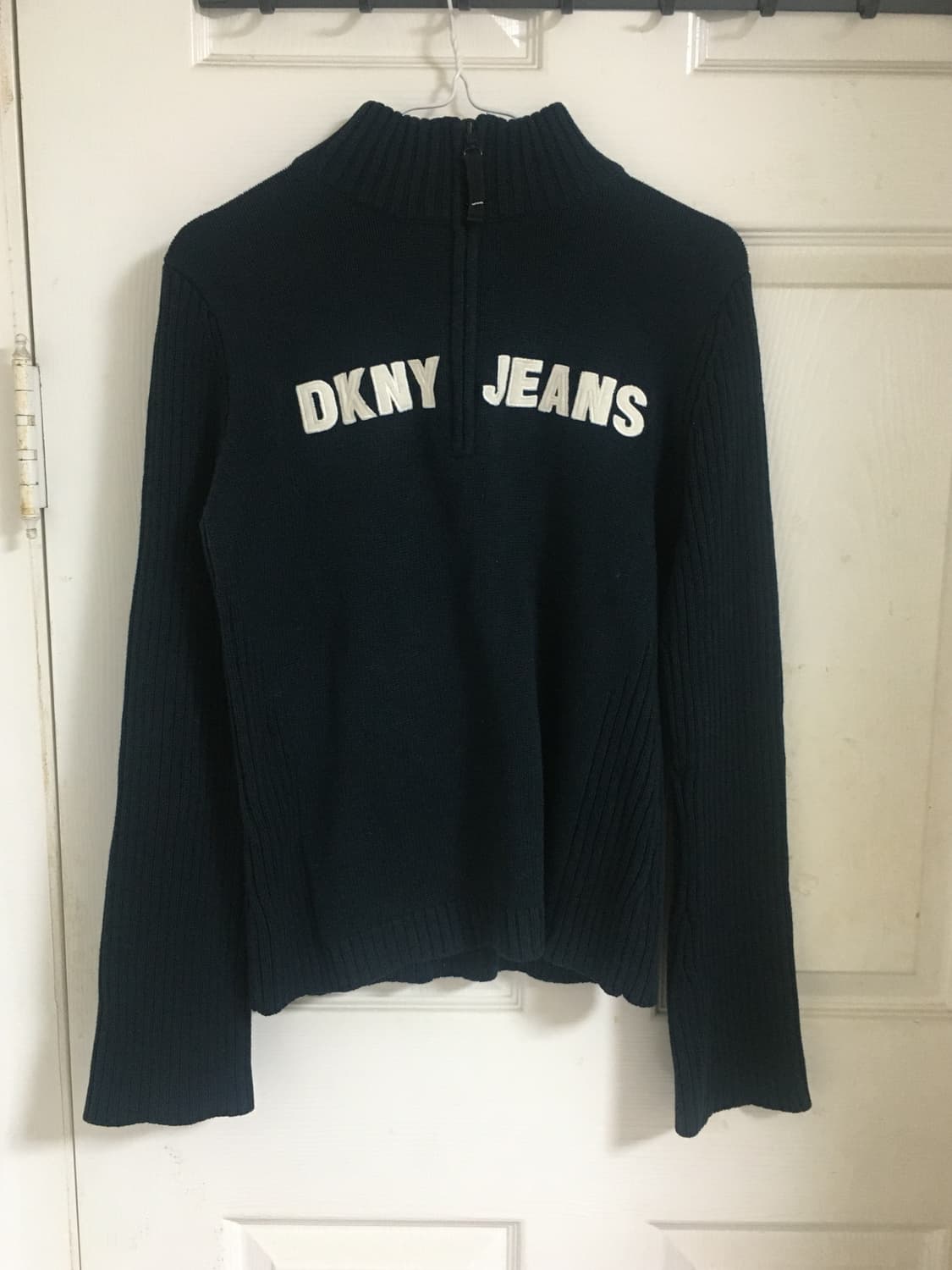 DKNY JEANS 네이비 니트 y2k 상품이미지3