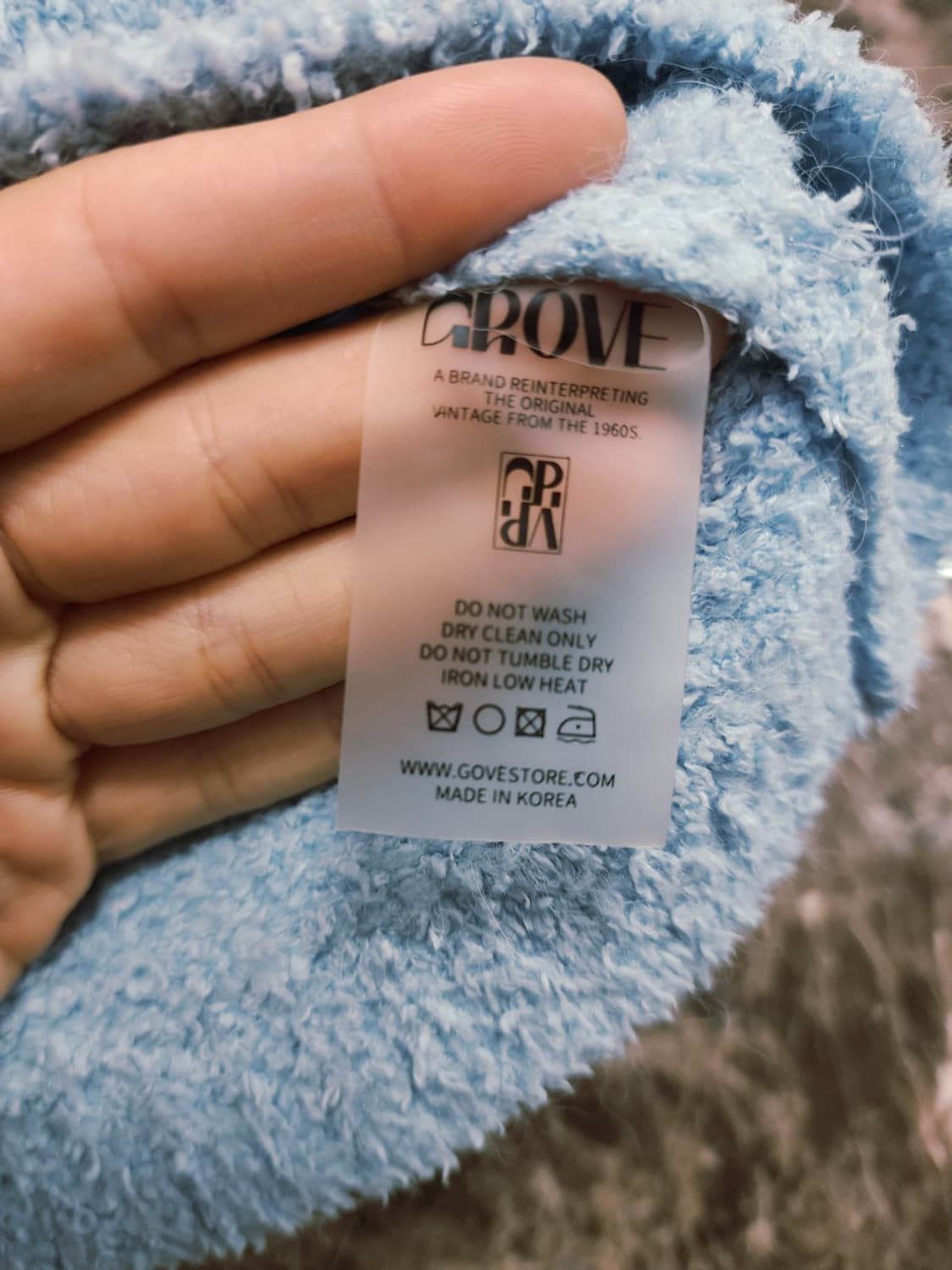 GROVE 브랜드의 하늘색 크롭 니트 상품이미지3
