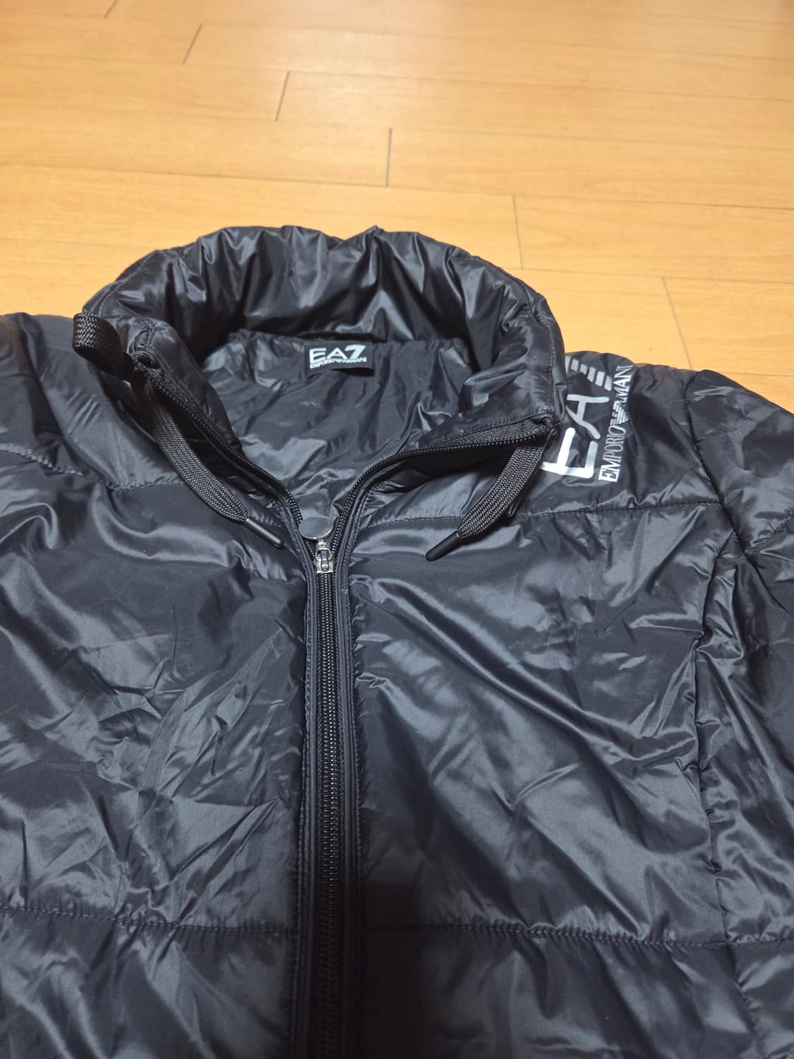 EA7 엠포리오 아르마니 블랙 패딩 점퍼 상품이미지2