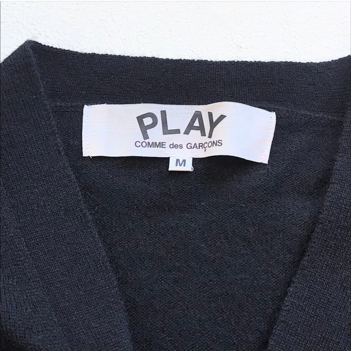 꼼데가르송 화이트 와펜 블랙 가디건 상품이미지7