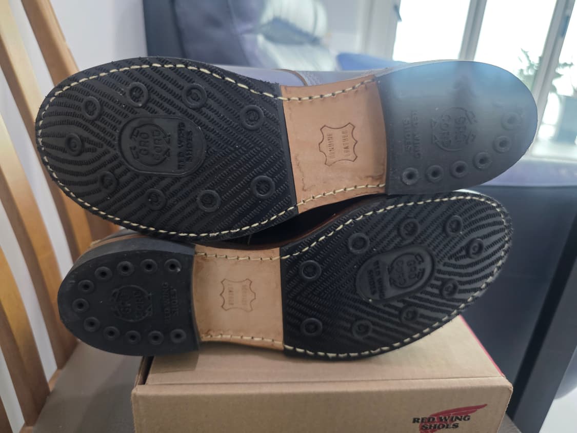 레드윙 벡맨 9060 플랫박스 부츠 8D(260) 상품이미지5