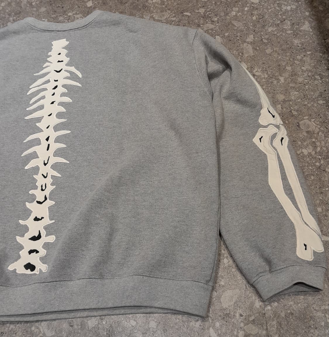 💥블랙아웃 본 헤비스웻셔츠 에쉬그레이 (XL)  상품이미지8