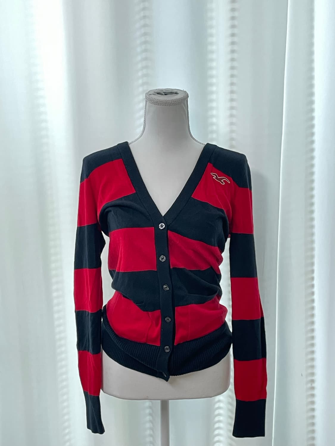 유일매물)홀리스터 버건디 블랙 롱슬리브 가디건 상품이미지1