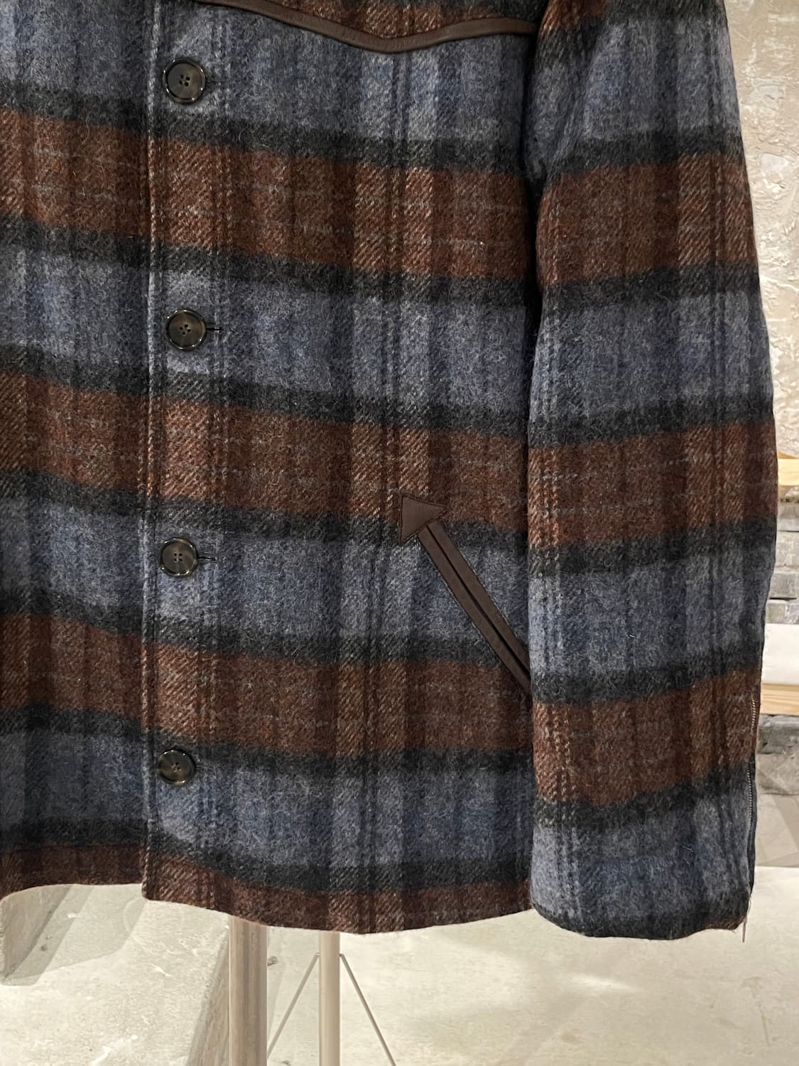 a.p.c. 애로우 포켓 체크 울 자켓 상품이미지5