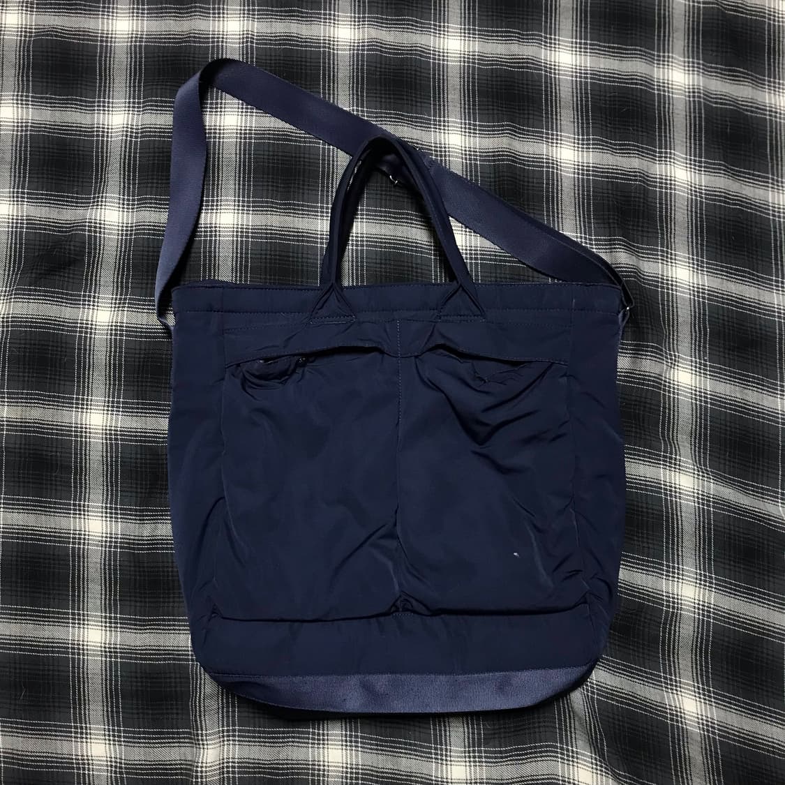 유니클로 c 탱커 헬멧백 2way 네이비 2nd 시즌 상품 상품이미지1