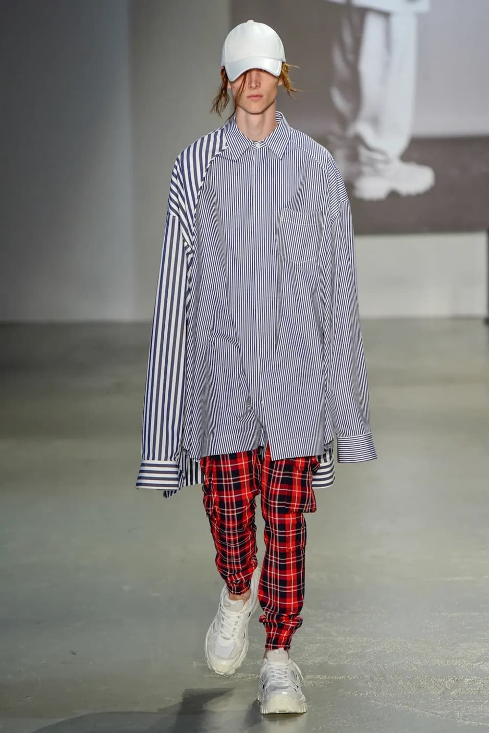 [46] 준지 19ss 런웨이 체크 조거팬츠 상품이미지5