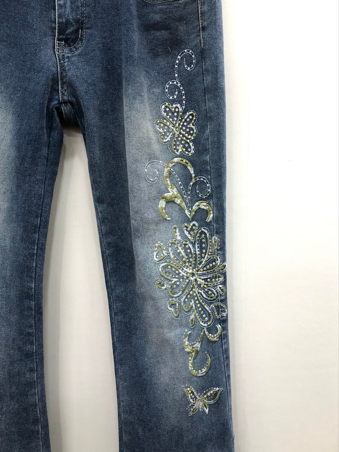 cubic embroidered bootcut denim jeans 상품이미지3