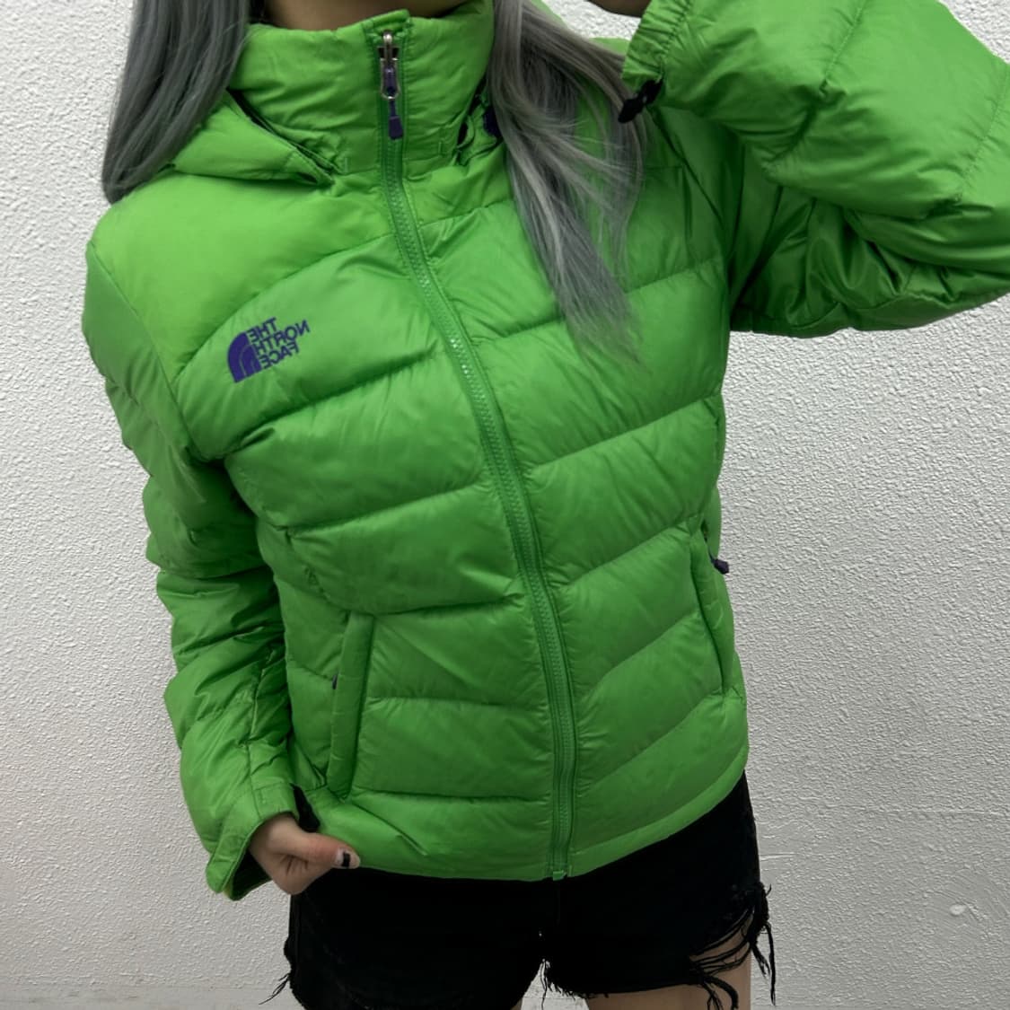 노스페이스 퍼플로고 그린 후드패딩 90 상품이미지2