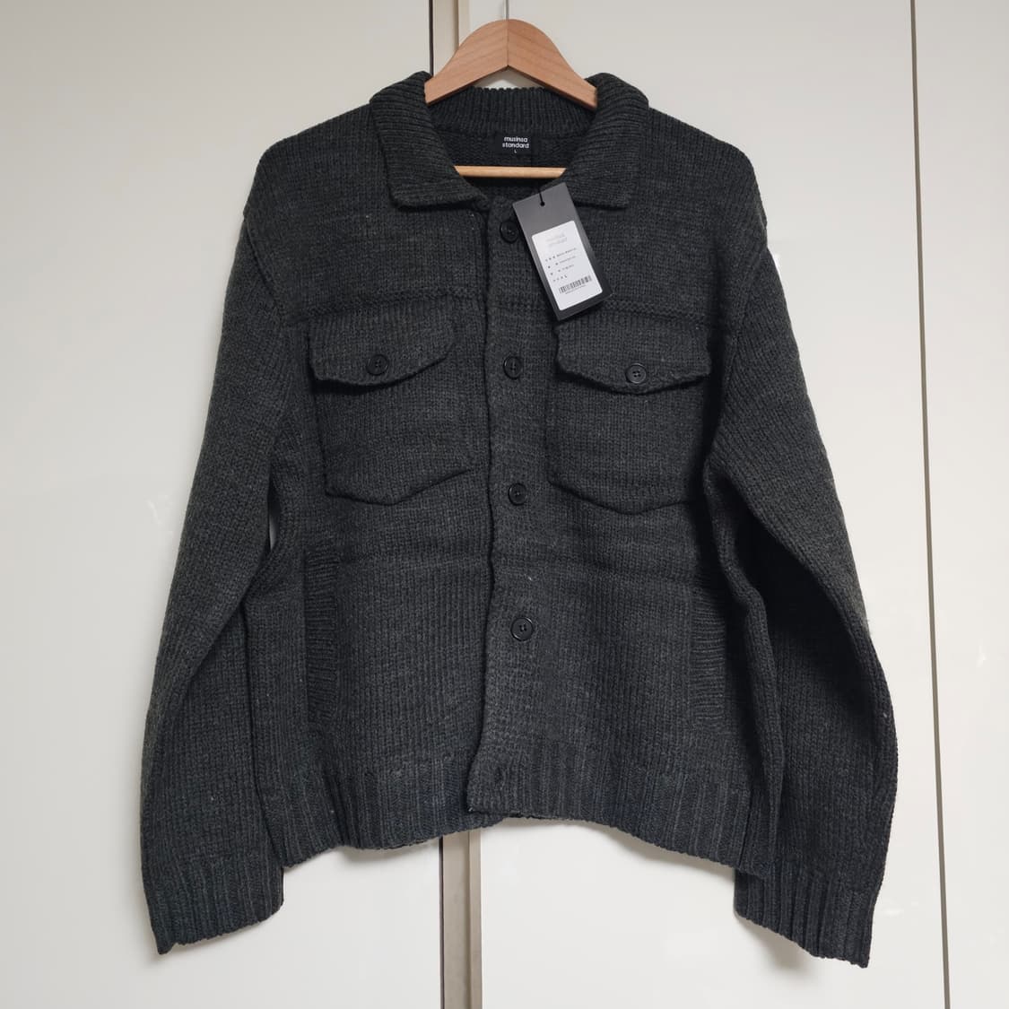 L 새제품) 무신사스탠다드 릴렉스드 니트 트러커 가디건 재킷 그레이 상품이미지2