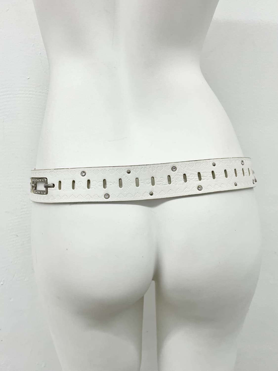 리얼레더 화이트 웨스턴 큐빅 버클 벨트 상품이미지4