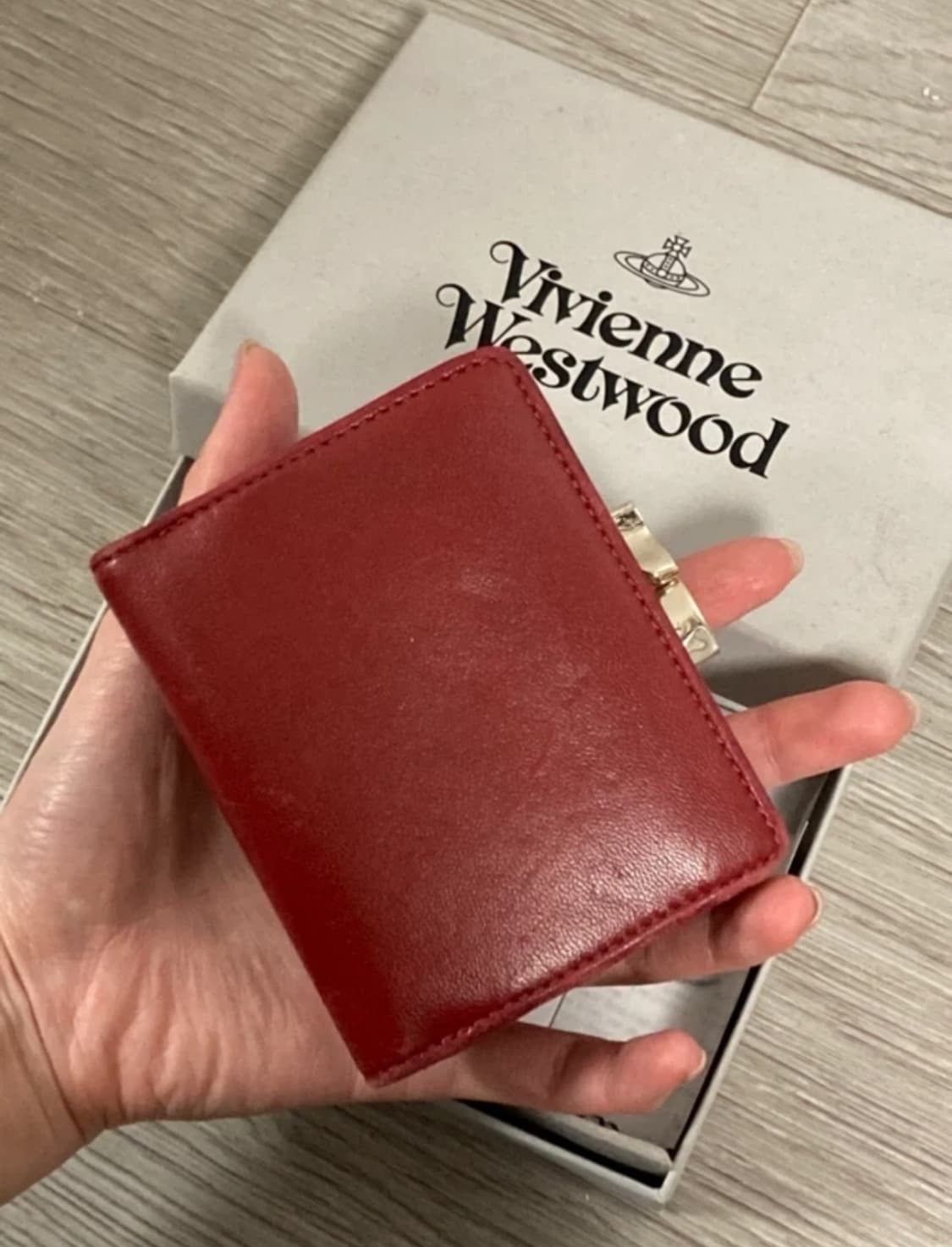 비비안웨스트우드 나파 스몰 레더 반지갑 오알비 금장 레드 삼단 상품이미지2
