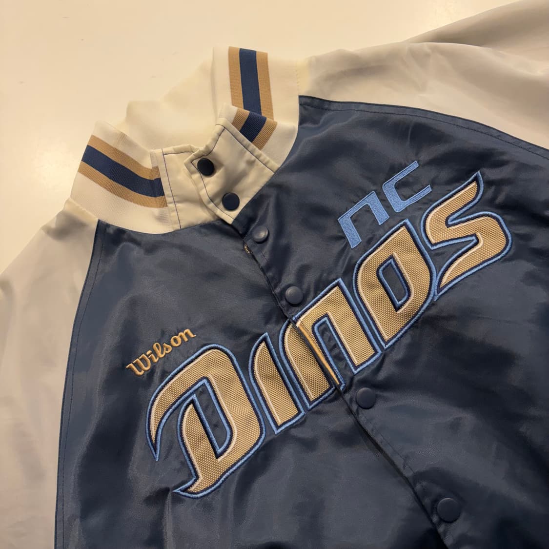 [110] 윌슨 NC 다이노스 빅로고 바시티 자켓 D299 상품이미지3