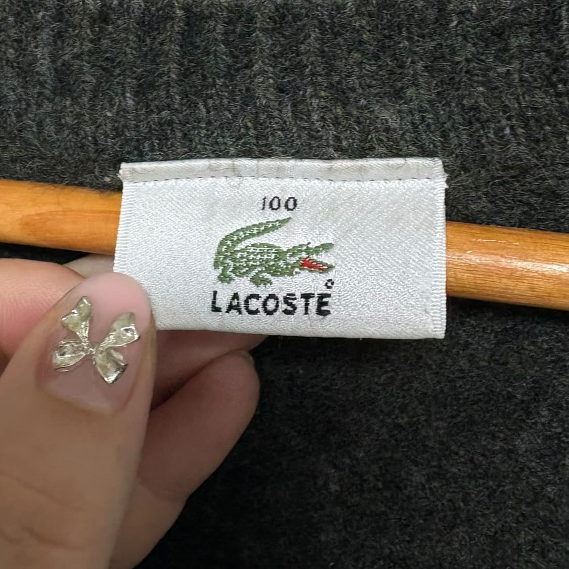 3781 라코스테 딥그린 크롭 V넥 니트가디건  상품이미지4