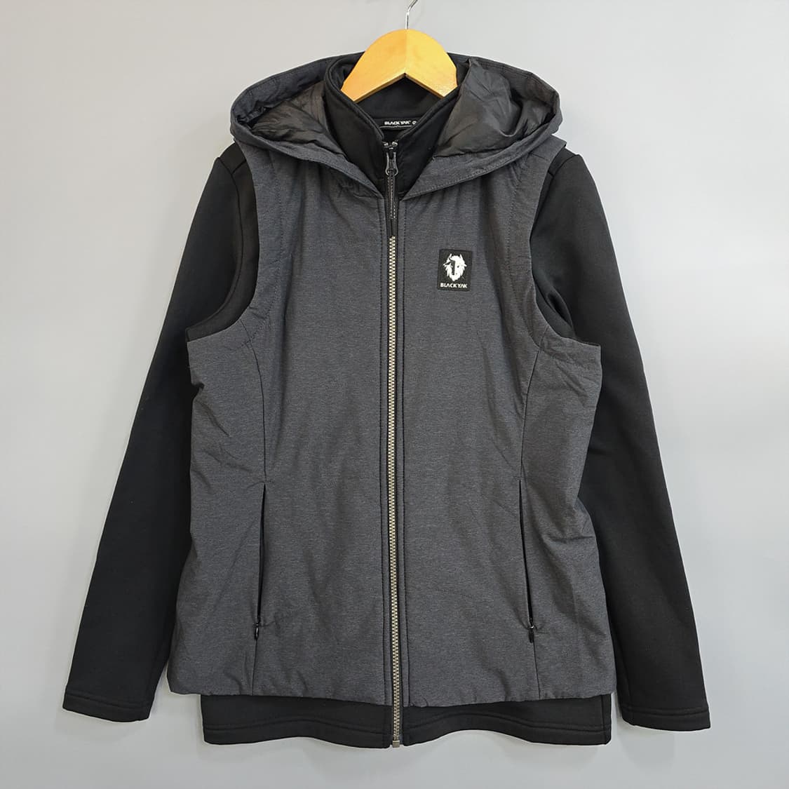 블랙야크(BLACKYAK) 여성 후드 조끼 집업 자켓 90 상품이미지1