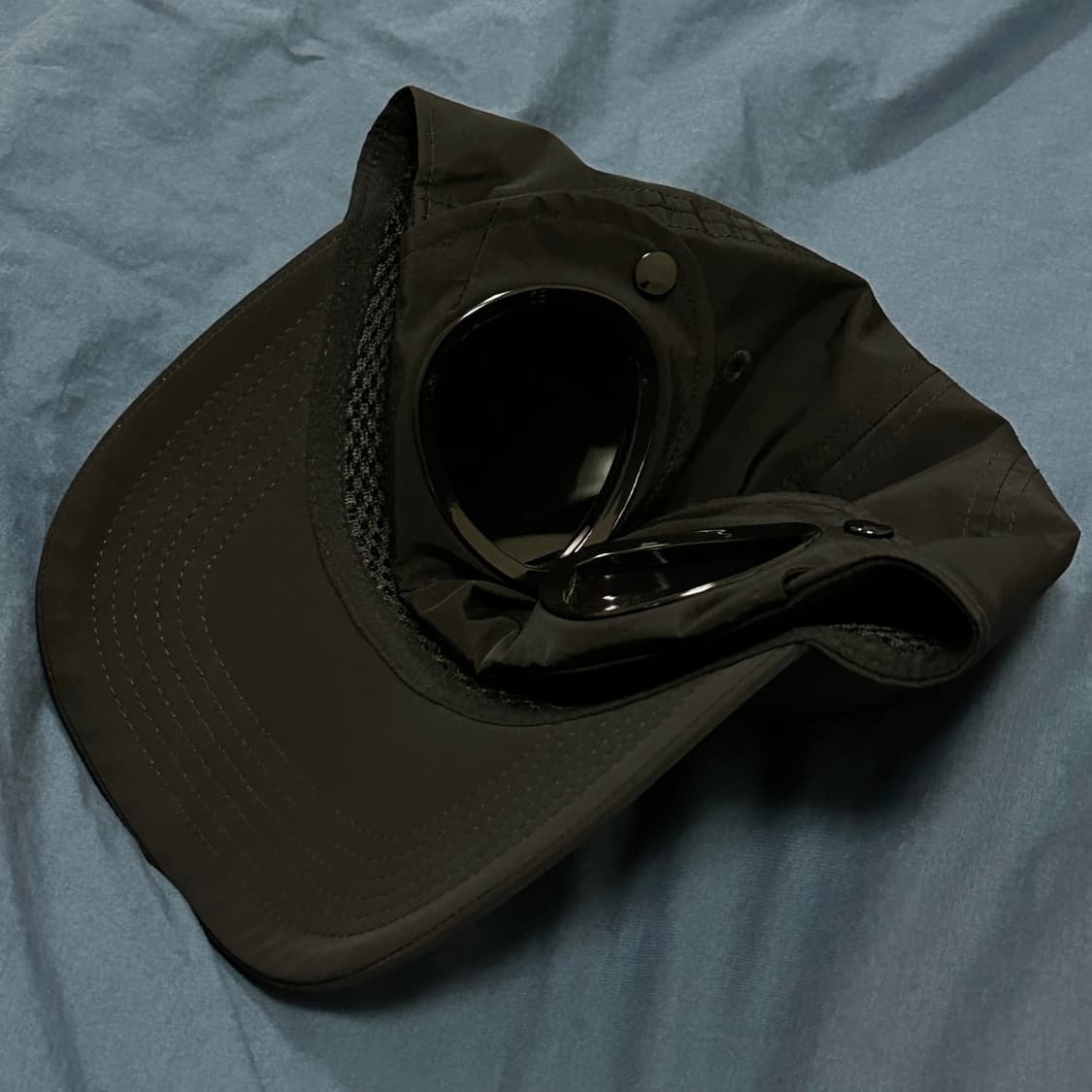[L] 25SS CP컴퍼니 크롬-R 고글 볼캡 모자 블랙 상품이미지3