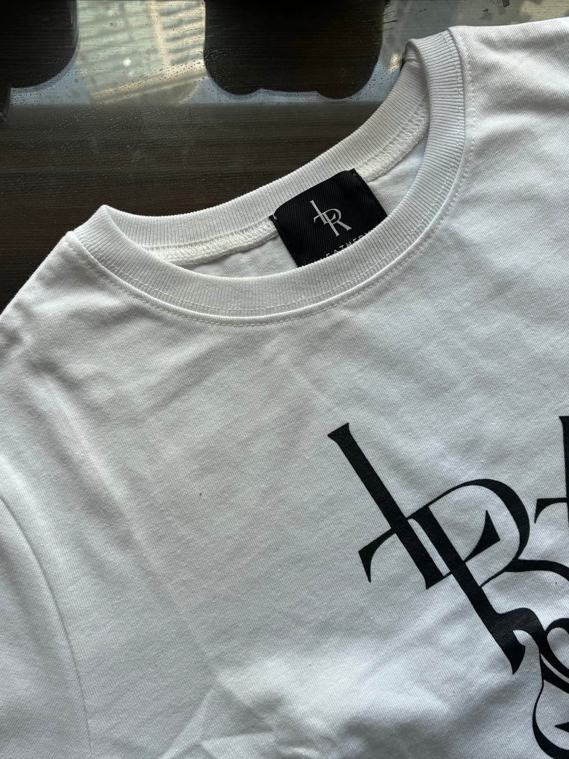 (FREE) 레더리 LR 로고 크롭 반팔 티셔츠 [WHITE] 판매 상품이미지8