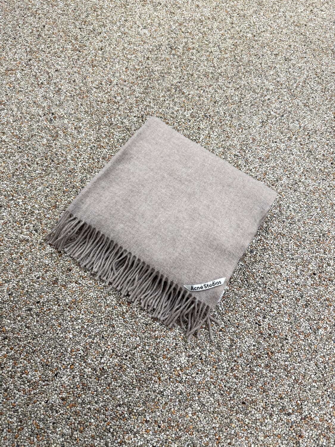 아크네 스튜디오 울 머플러 상품이미지2