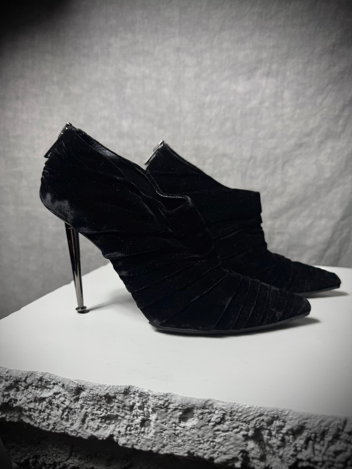 TOM FORD AW11 Ruched Velvet Ankle Boots  상품이미지8