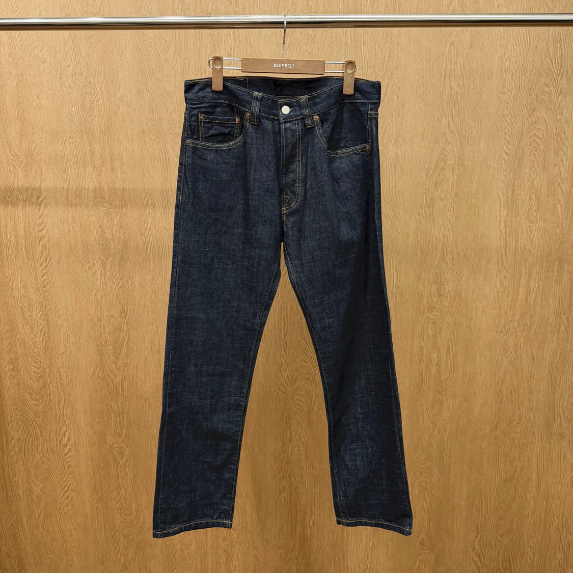 리바이스 501 데님 팬츠 5포켓 레드탭 디테일 스트레이트핏 진청 상품이미지1