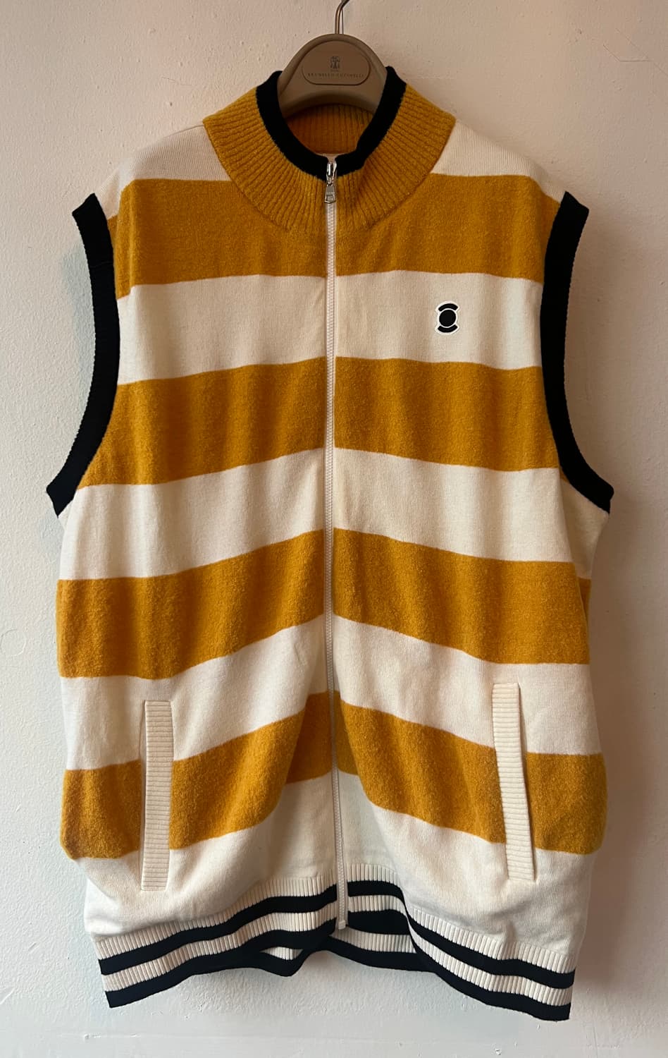 와이드앵글 남성 옐로우 골프 울방풍 조끼  상품이미지1