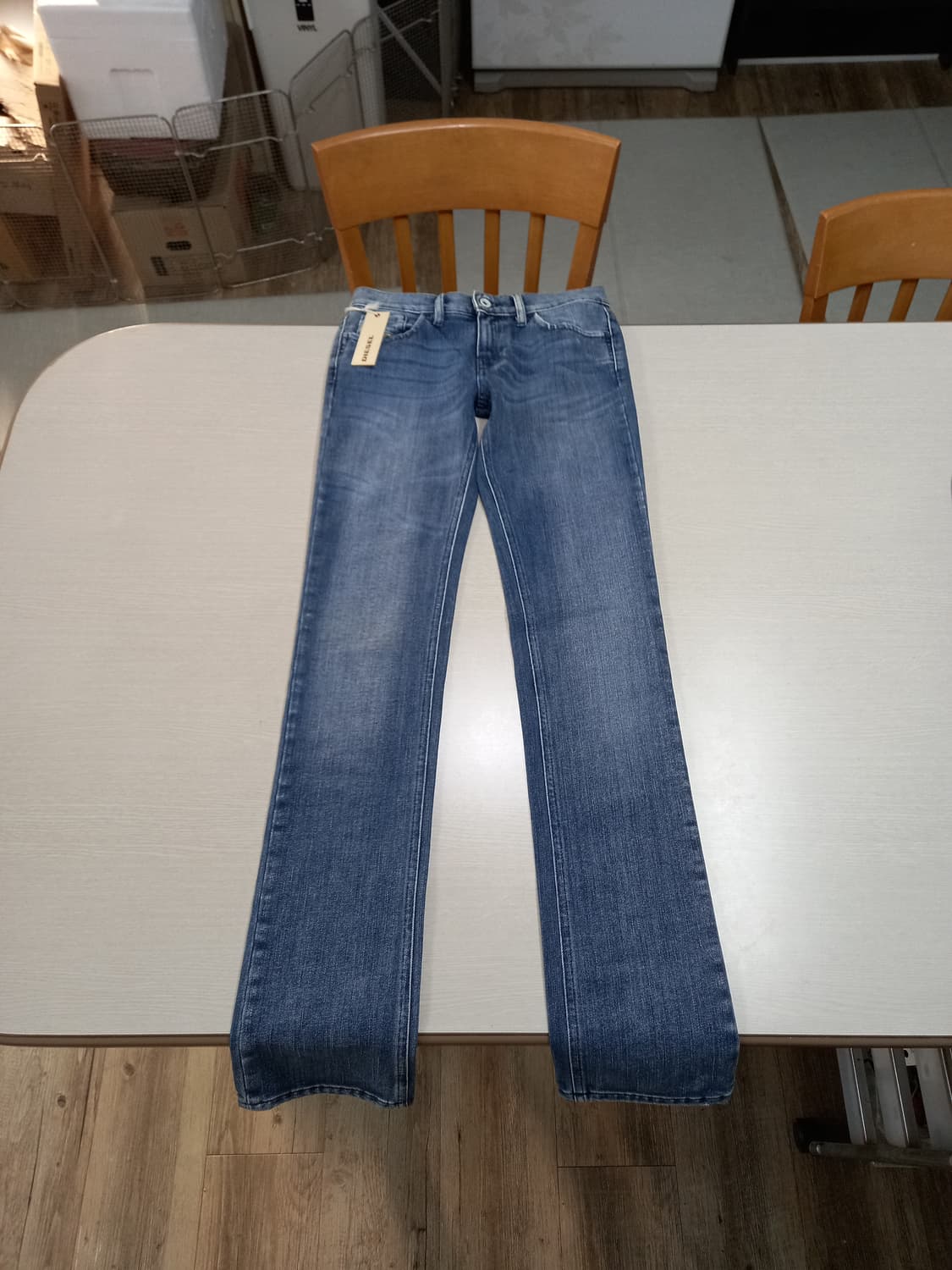 26 새상품 DIESEL LIV 골반 워싱 일자진 26-617 상품이미지1