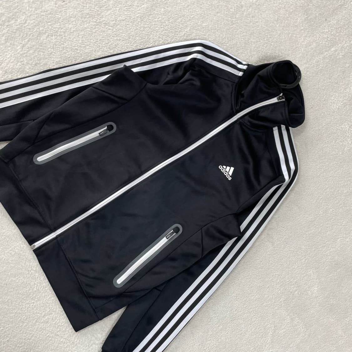 105 아디다스 블랙 트랙탑 져지 상품이미지3