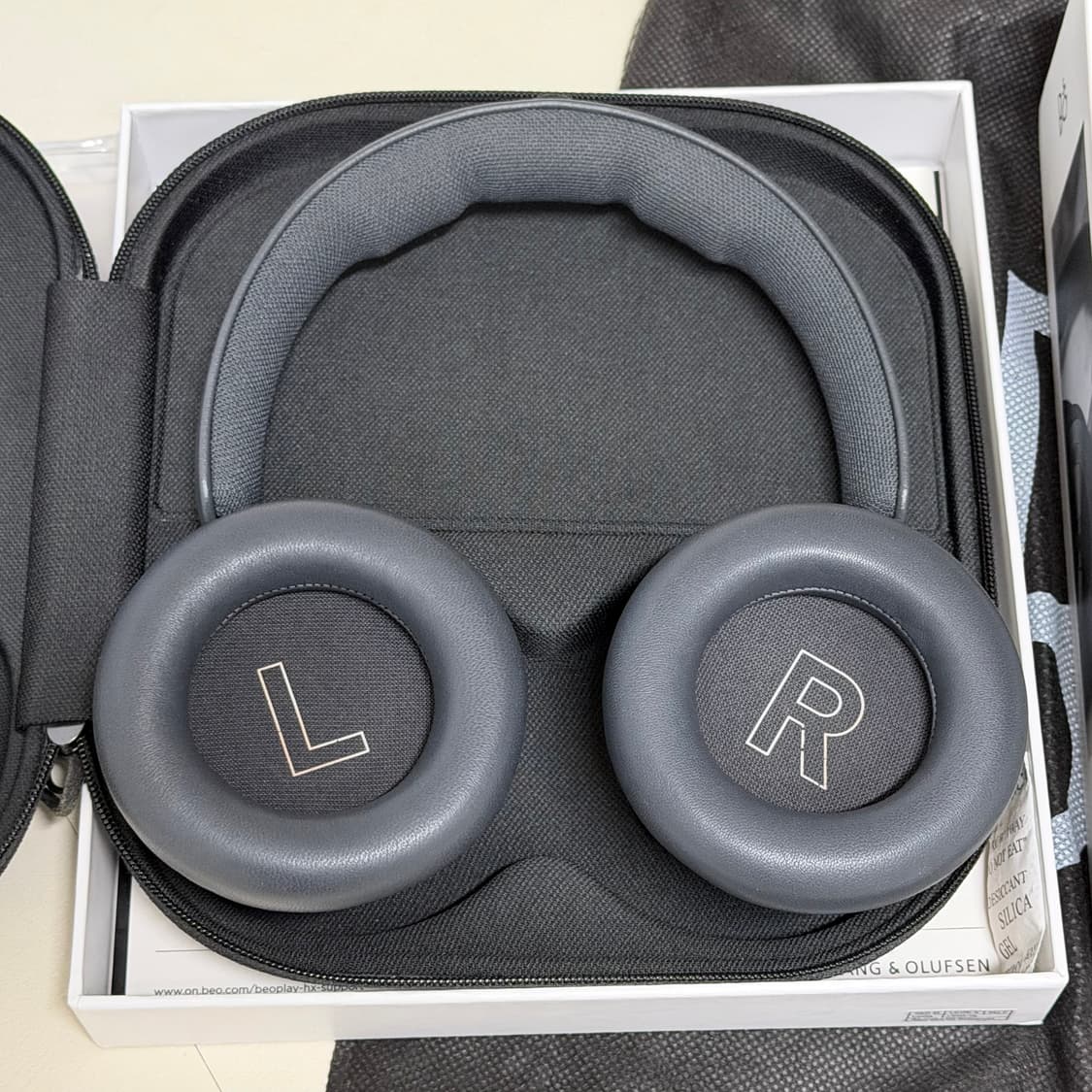 뱅앤올룹슨 베오플레이 HX 헤드폰 상품이미지3