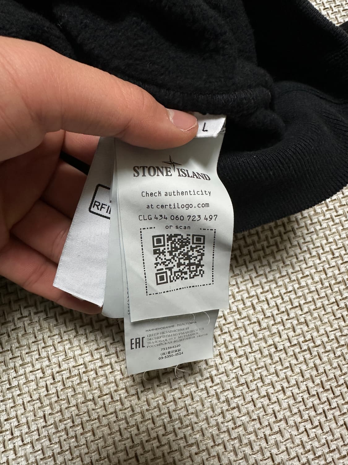 [L/신형] 스톤아일랜드 블랙 와펜 후드티 상품이미지4