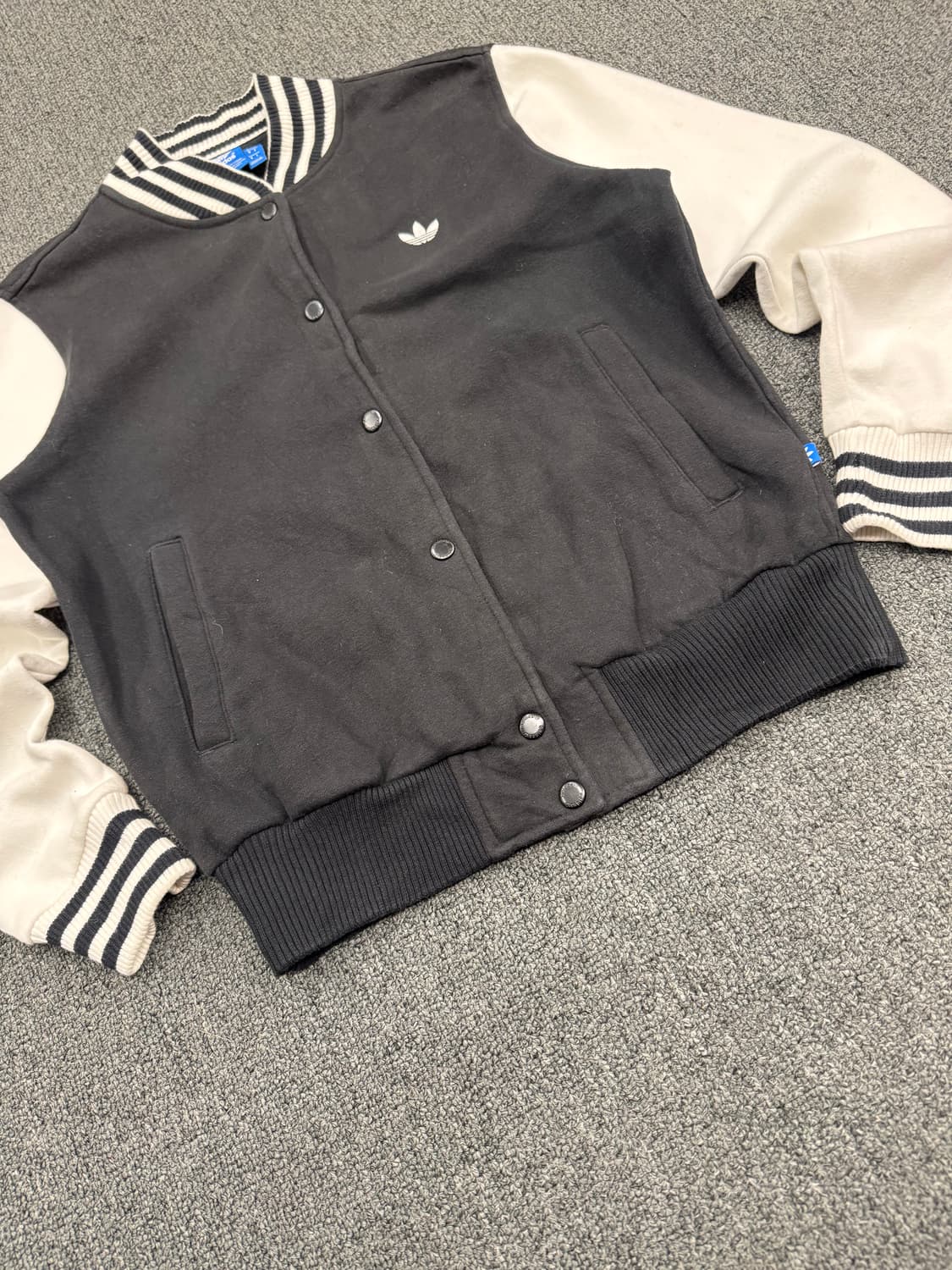 L)아디다스 빈티지  블랙 화이트 코튼 바시티 자켓 상품이미지4