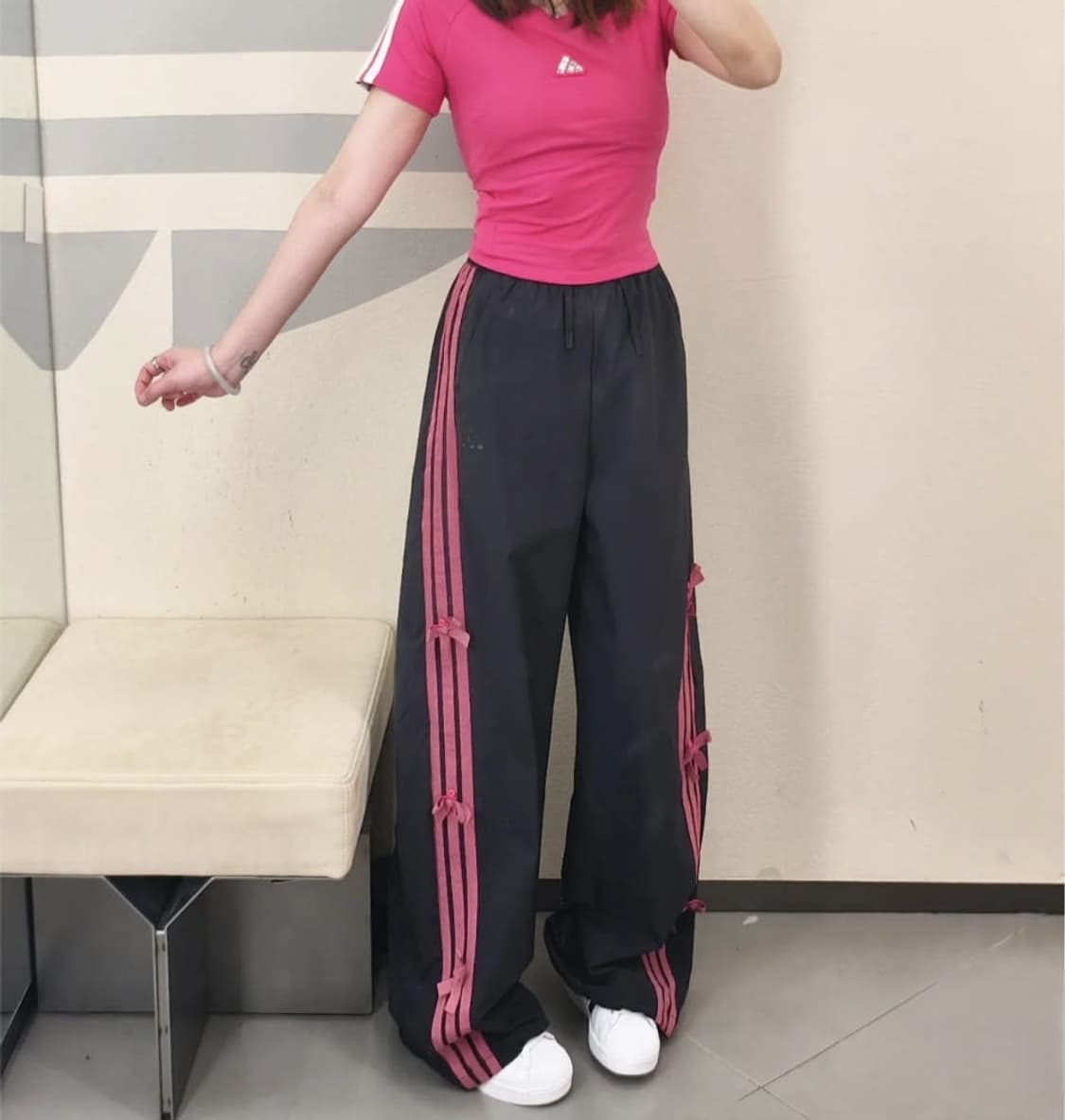 26ss 아디다스 트랙팬츠 상품이미지1
