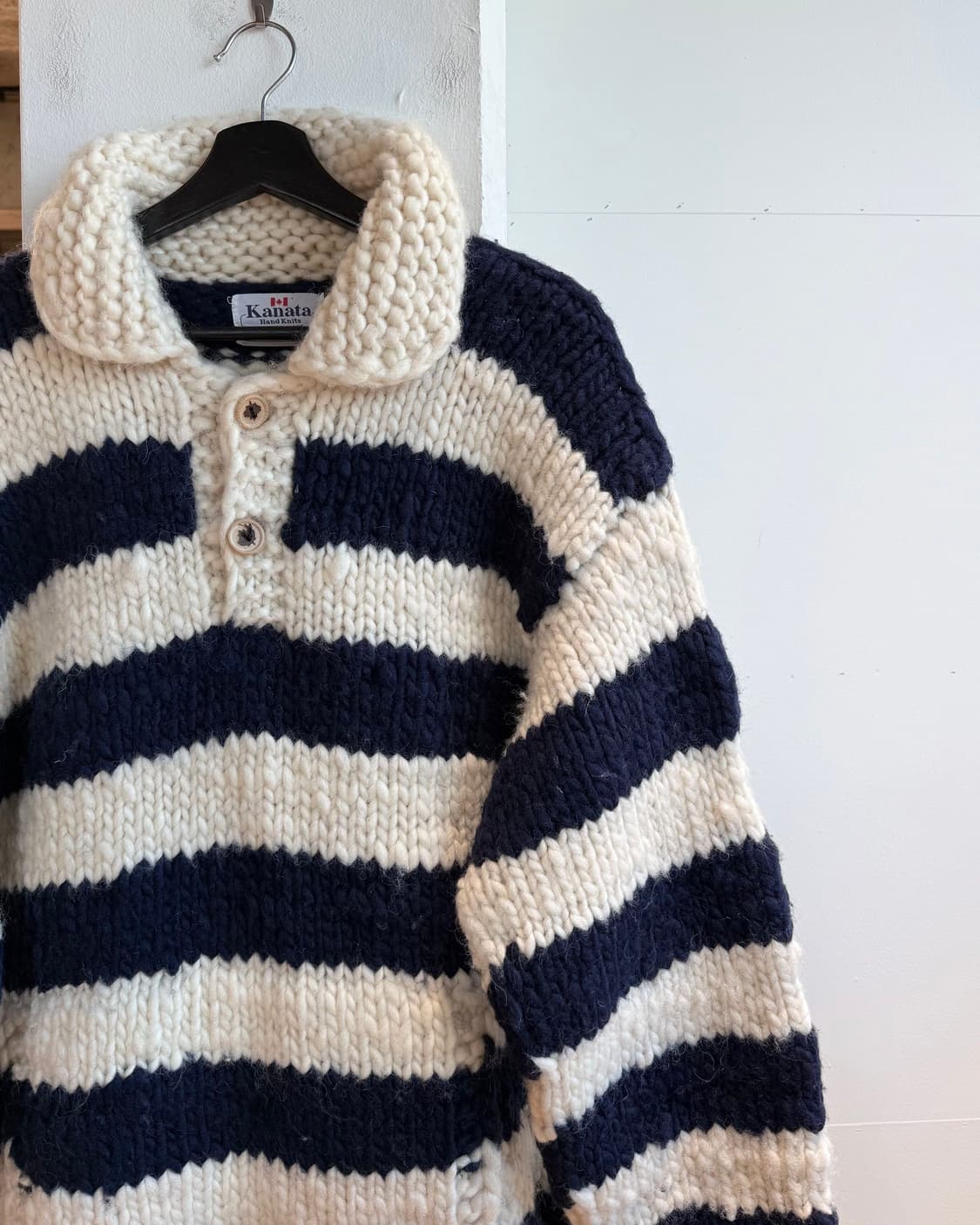 카나타 네이비 스트라이프 코위찬 카라넥 니트  상품이미지5