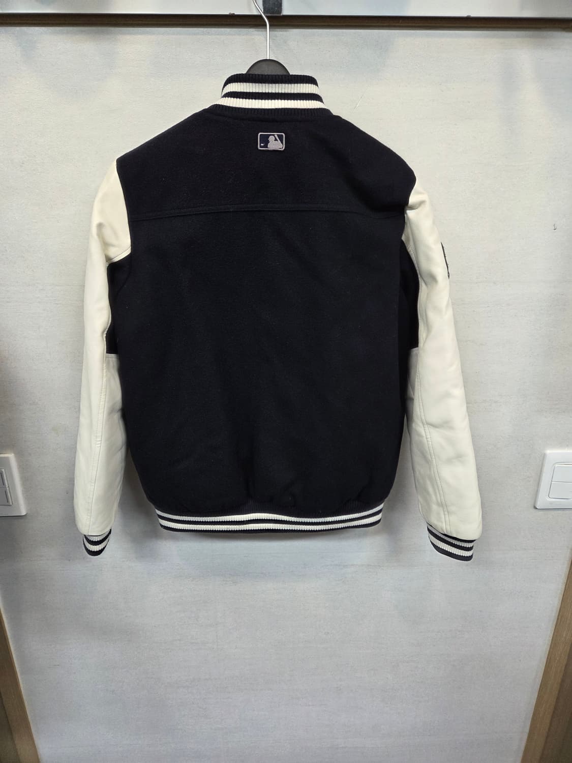 엠엘비 뉴욕양키즈 울 레더 패딩 바시티자켓 85 상품이미지2