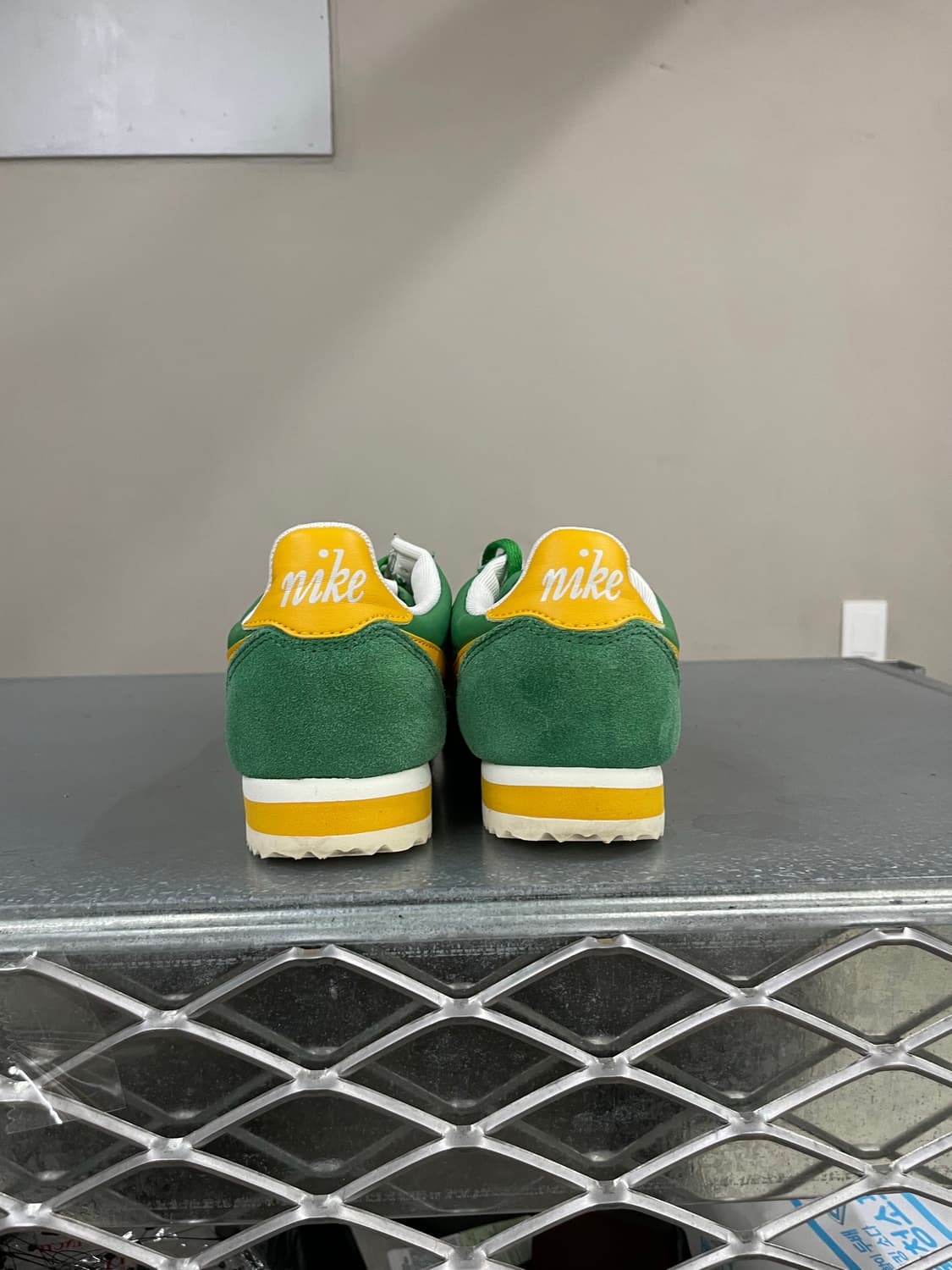 나이키 코르테즈 빈티지 그린 245 상품이미지3