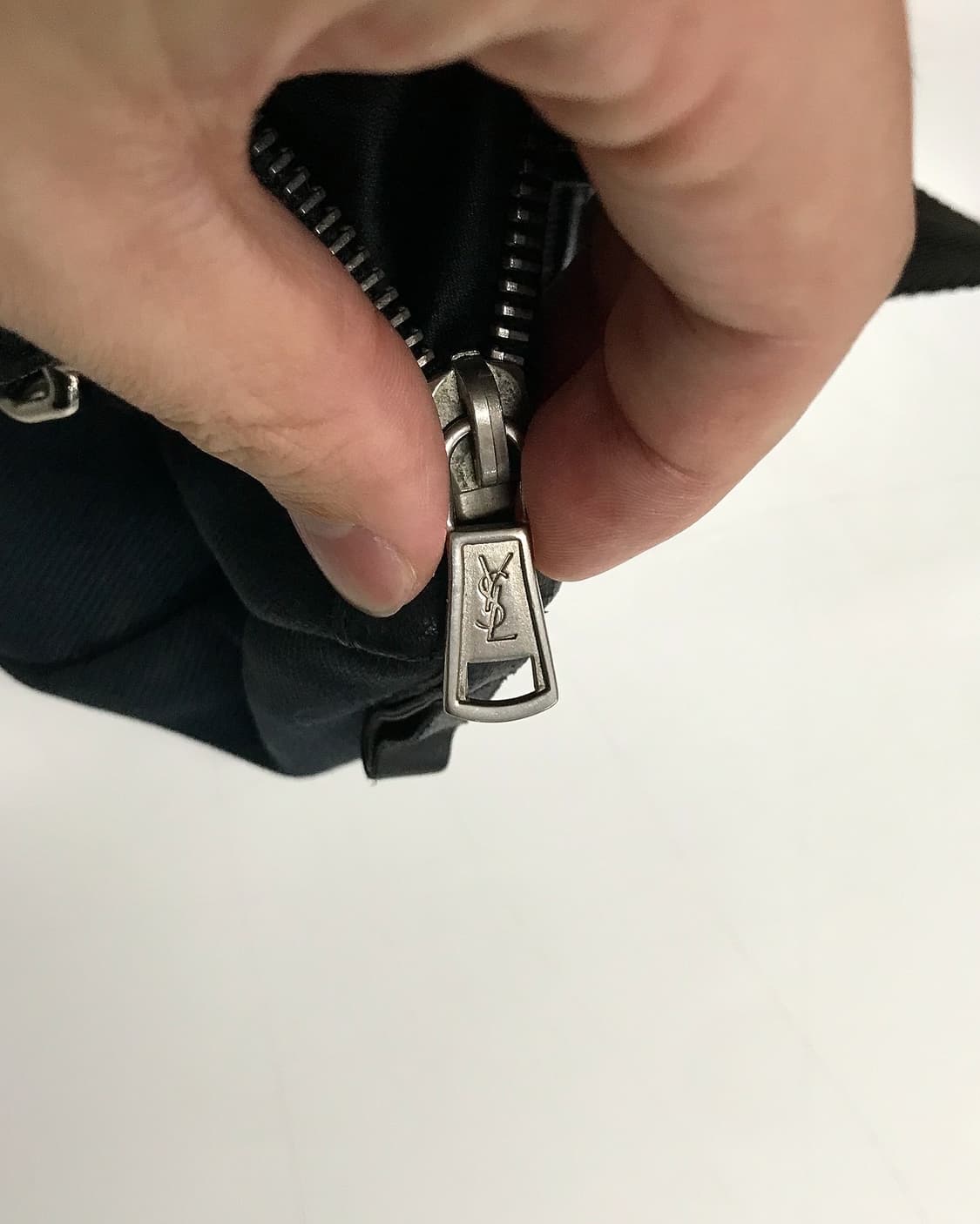 입생로랑 빅로고 미니 토트백 가방 상품이미지6