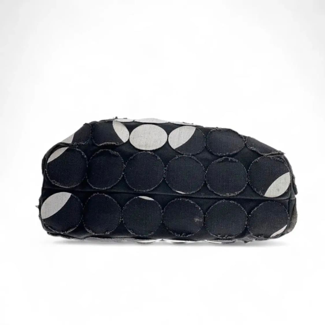 이세이미야케 플리츠 플리즈 닷패턴 컷아웃 토트백 상품이미지4