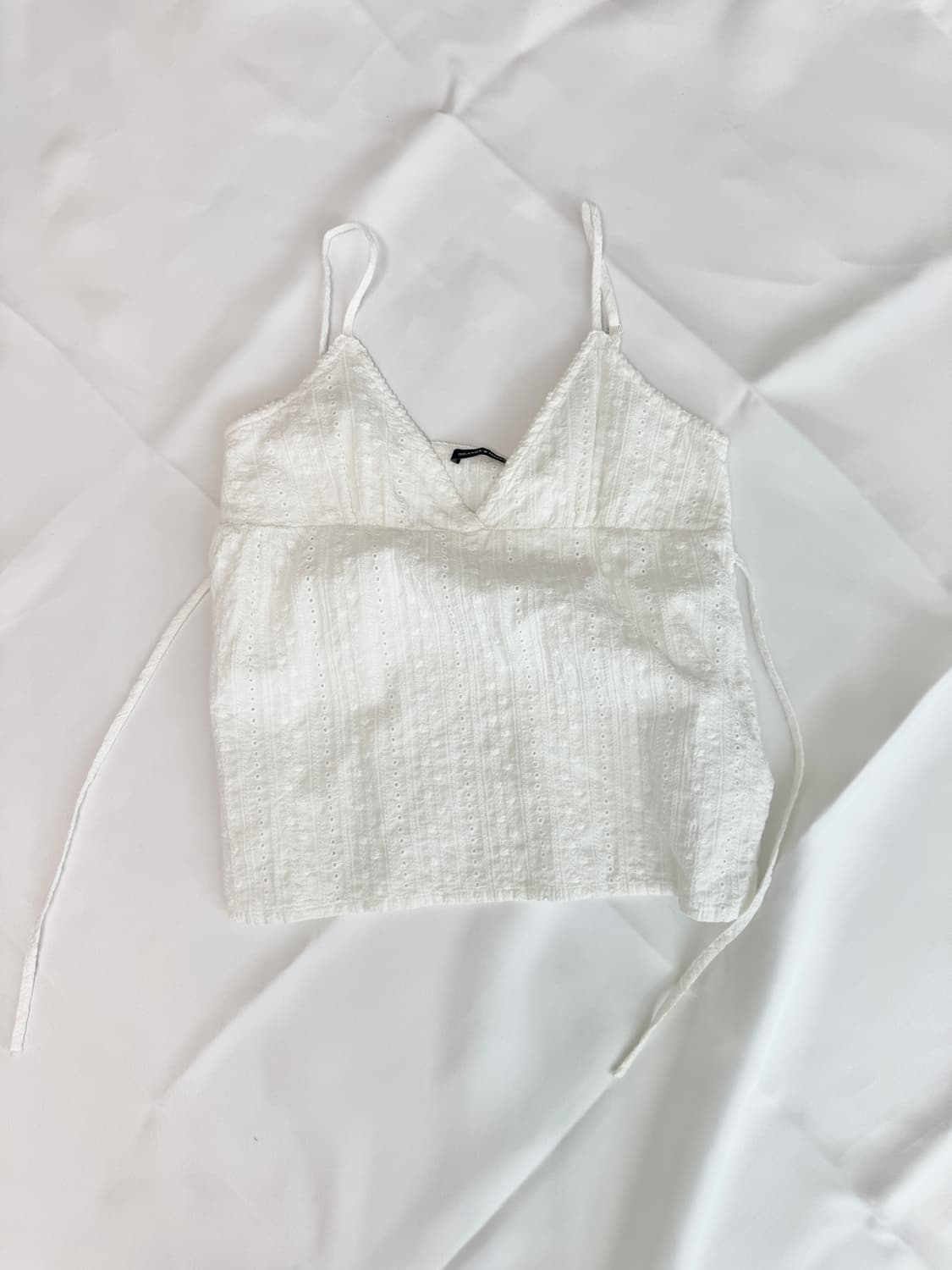 브랜디멜빌) 화이트 펀칭 레이스 나시 상품이미지1