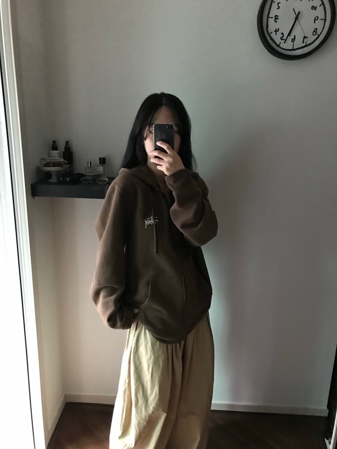 스투시 스탁 로고 브라운 후드집업 상품이미지2